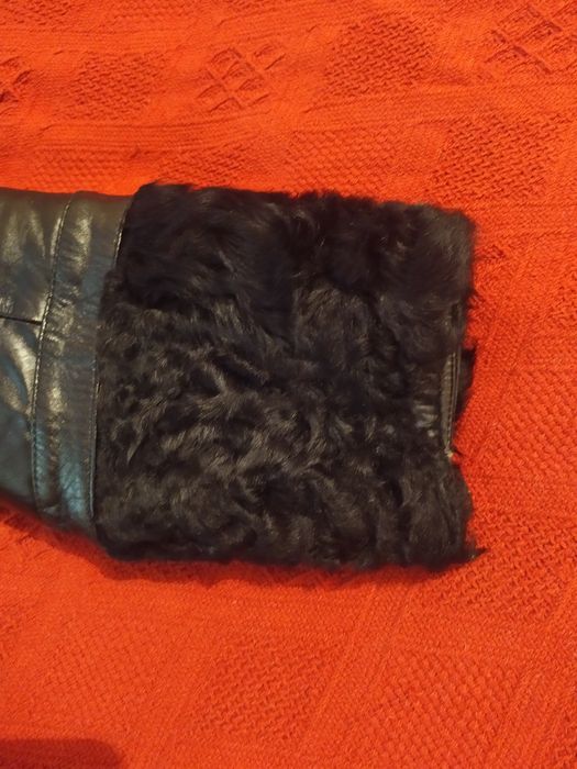 Продается дублёнка каралульча.