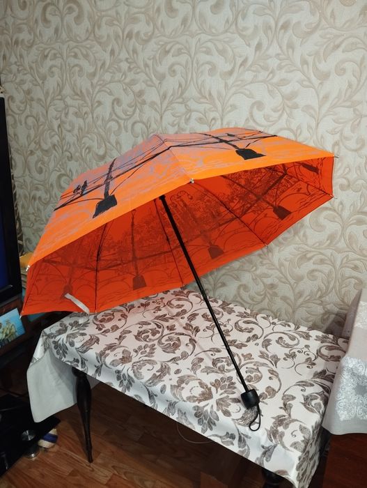 Продам зонт механический красивый