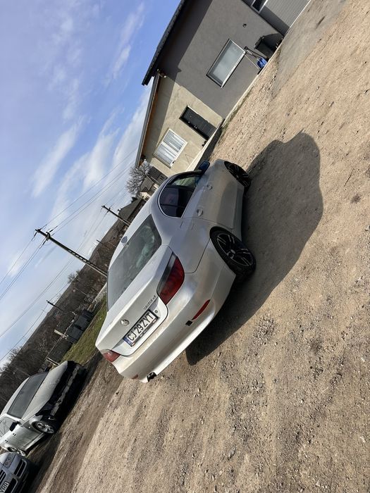Vand bmw e60 525. 177 cp  volan dreapta