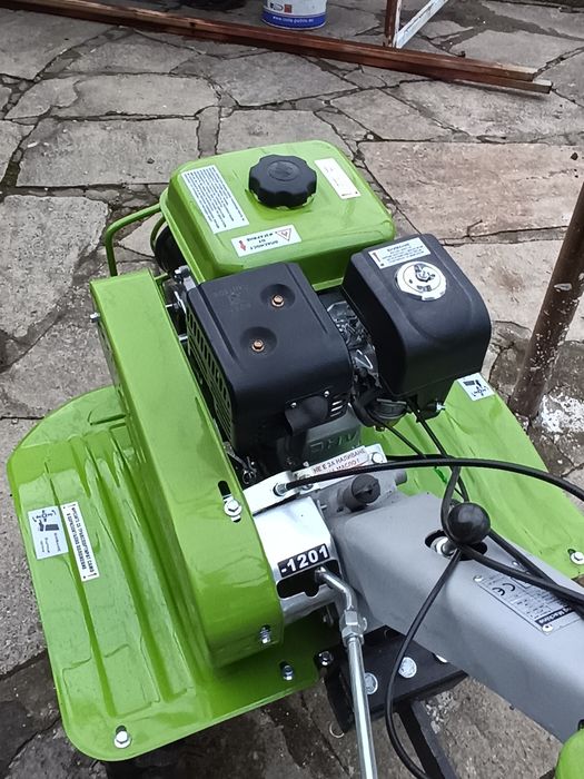 Продава се Мотофреза GARDENIA 500B3-M