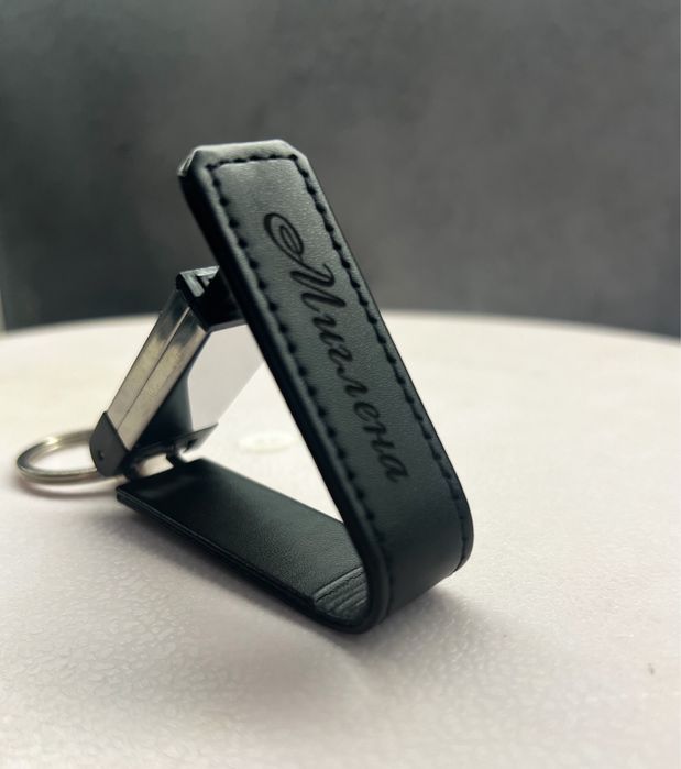 Гравирана флашка 32GB  USB преносима памет