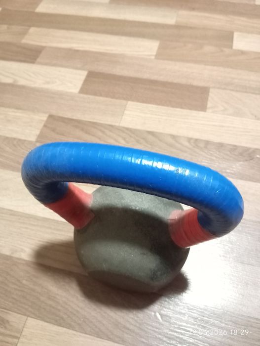 Продам гирю 16кг