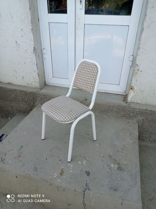 детискый стол и стул