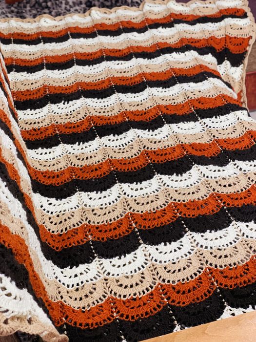 Patura realizata manual model deosebit