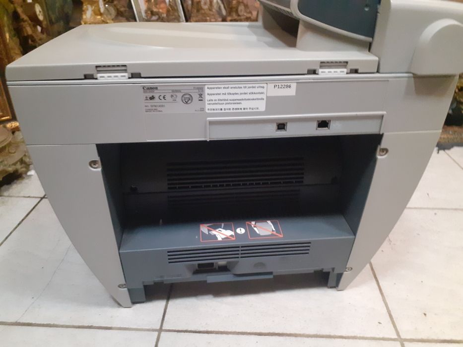 Лазарен принтер,скенер,копир,не работи,за ремонт и части,без кабел