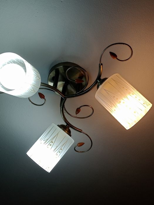 Светильник трехрожковый