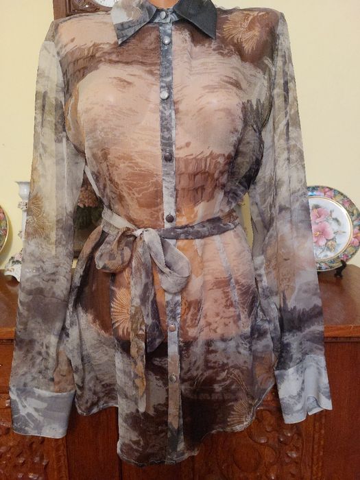 Camașa de lux din matase naturala  100%, noua, superba