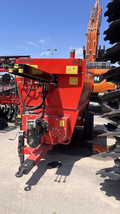 Смеситель-кормораздатчик 4м3. Турция