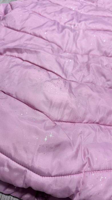 Продам. Куртка Для девочки. Рост 116