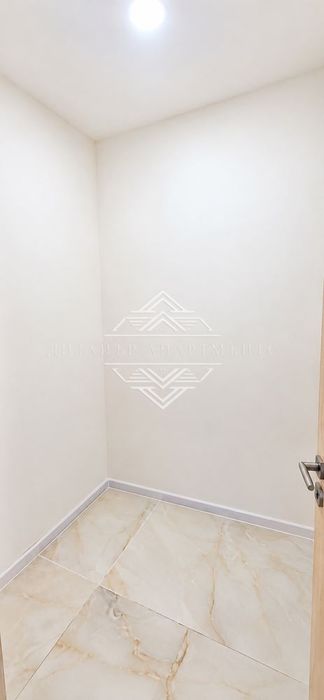 Дава се под наем Магазин в Бургас, Меден рудник - зона А - 29 кв.м за 400 € - Снимка #2