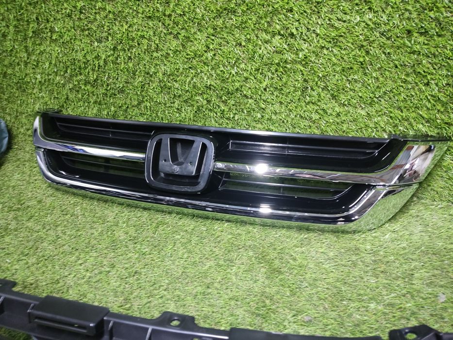 Решетка Honda CR-V  RE