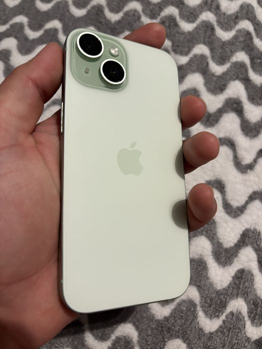 Vand Iphone 15 in garantie