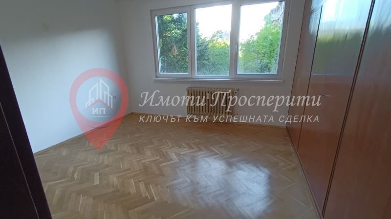 Продава се Четиристаен апартамент в София, Медицинска академия - 112 кв.м за 2965 €/кв.м - Снимка #1