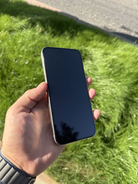 Продам iphone 15 pro max 256g
