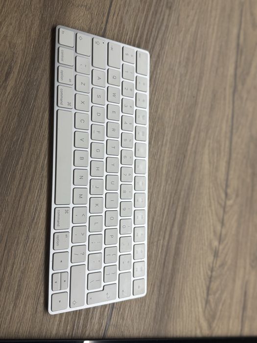 MacBook Air 13 Retina+безжична клавиатура и мишка