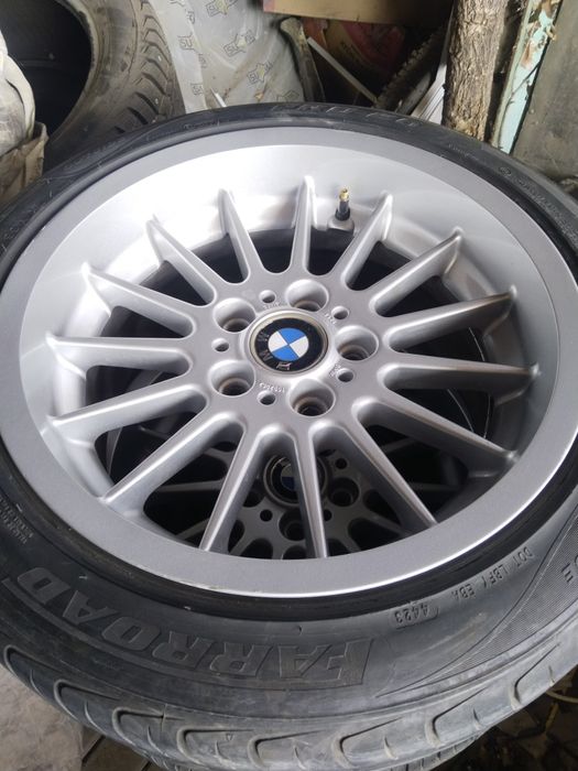 Диск с резиной БМВ е34 и е39