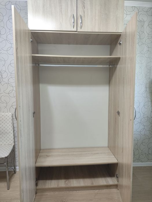 Продам шкаф светлое дерево