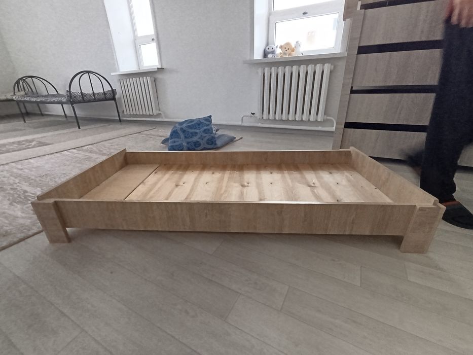 Продам детскую кроватку