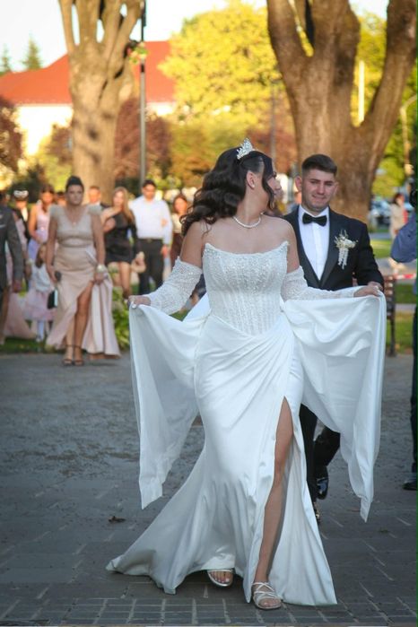 Rochie de mireasă-colecția 2025