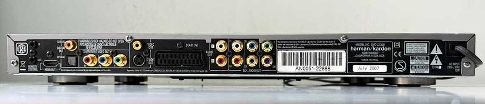 Harman Kardon DVD 37 - HDMI - Audiofil - 6 Ch Out - Design Slim CD player TOP DAC HDCD