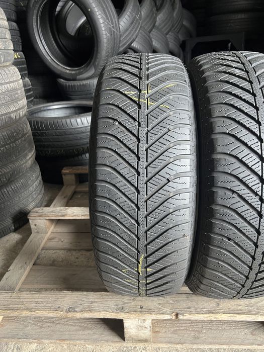 2 anvelope M+S 215/60/17  Goodyear!