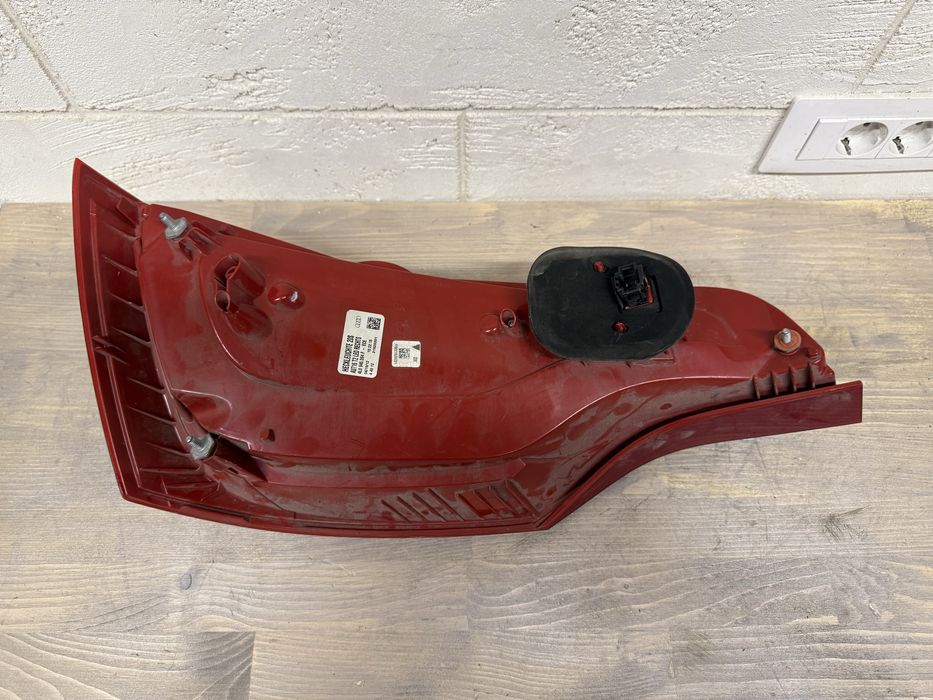 Stop tripla lampa dreapta aripa Audi Q7 4L Facelift 2010-2015 Full LED