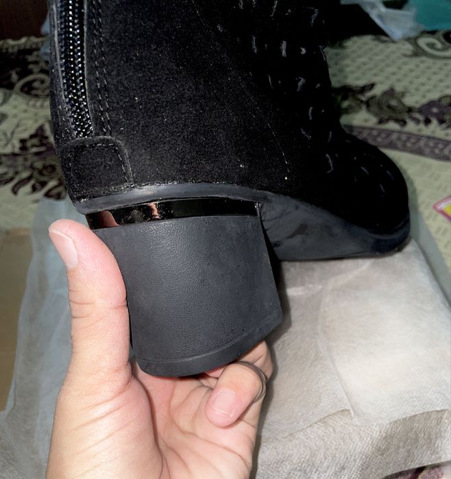 Осенний сапог продам новый