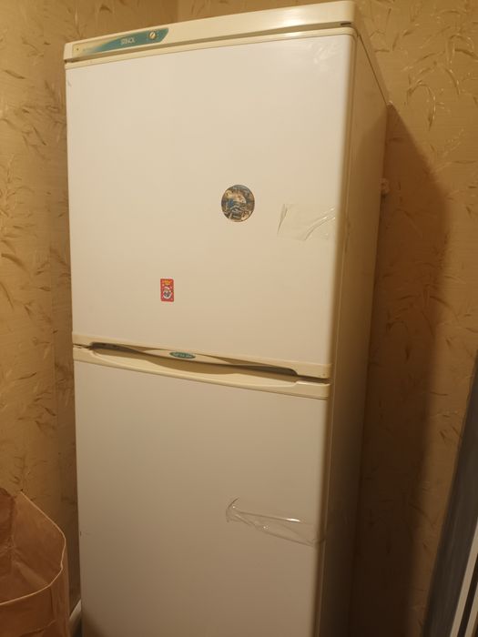 Холодильник STINOL