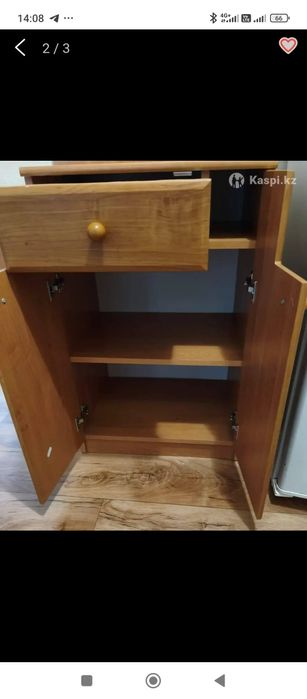 Продам шкаф с зеркалом
