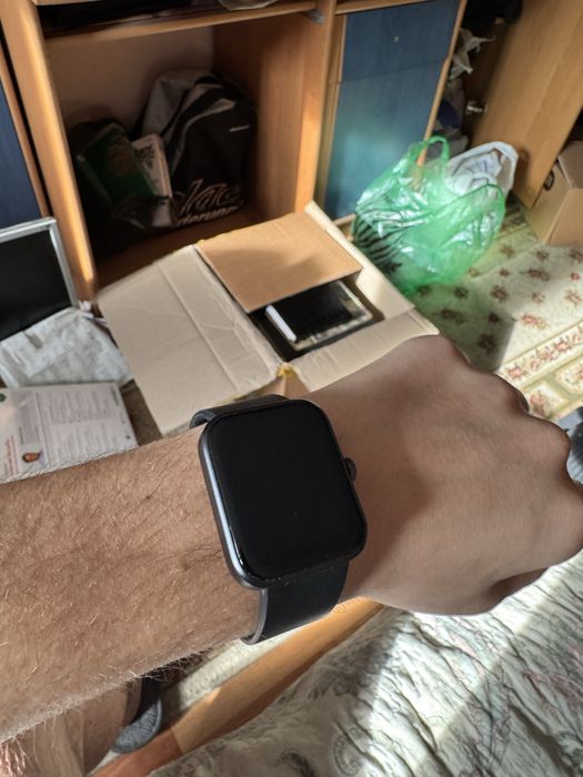 Наручные электронные часы