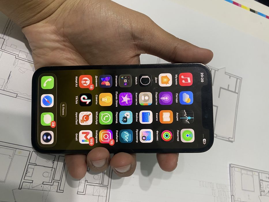 Продам Iphone 12pro