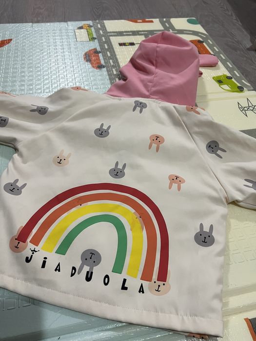 Распродажа детских вещей