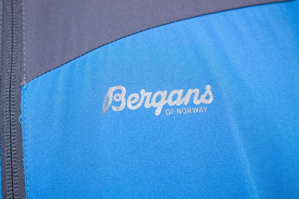 BERGANS Microlight Jacket мъжко яке много тънко с качулка ветровка L