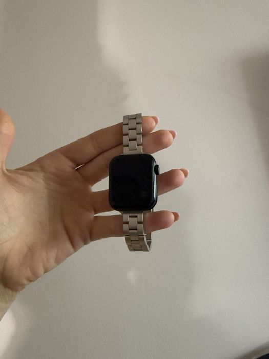 Часовник apple watch se