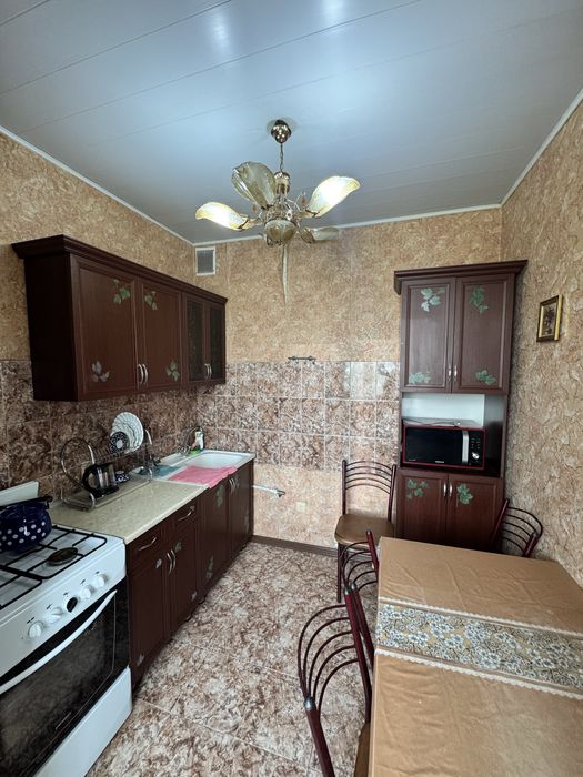 2/3/4 Базар Кадышева ! метро Яшнабад,Бекат-2, аренда 350 $
