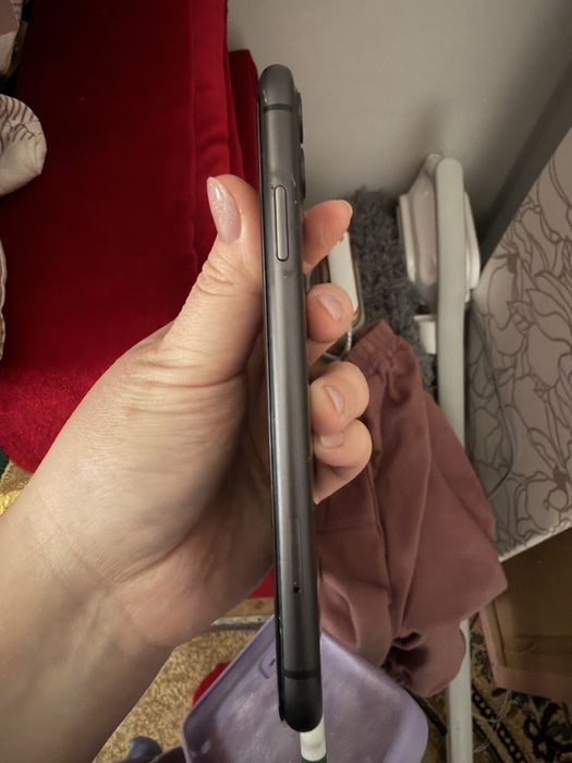 iPhone 11 продается 64gb