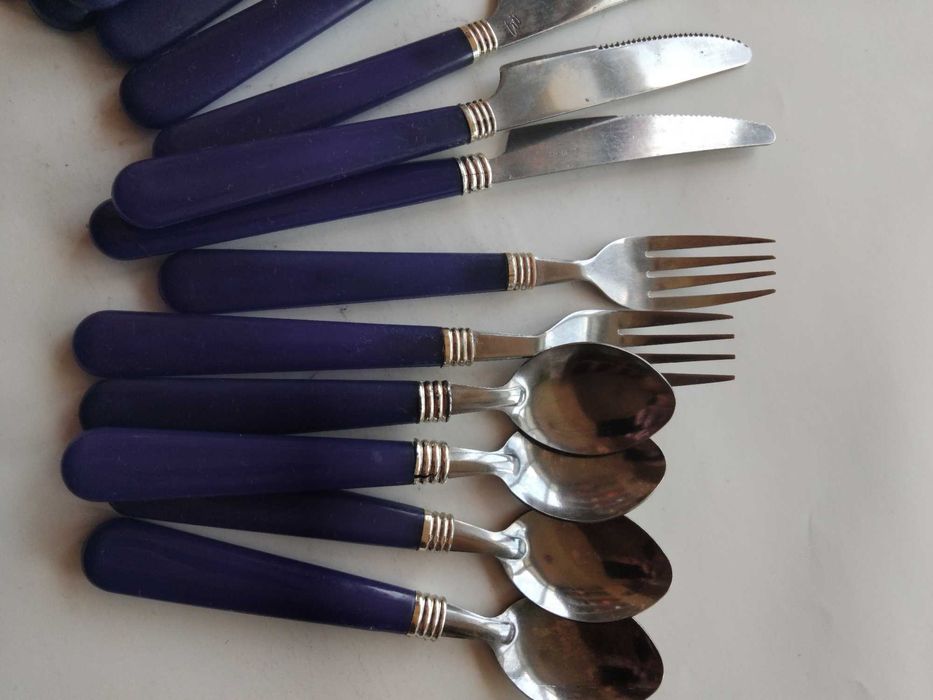 Вилици , Лъжици ,Ножове - 18 броя
