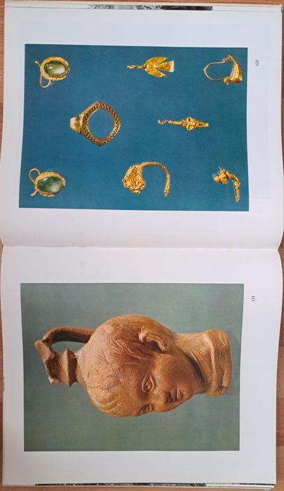 Album tri-lingv ALBANIA ARHEOLOGICA arta si arheologie 1971