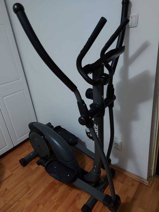 Vând bicicletă fitness eliptică Zipro Hulk