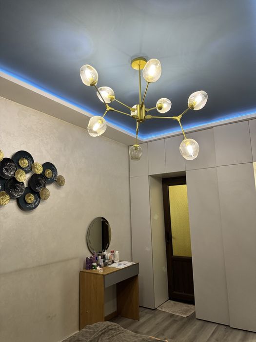 люстра хай тек для спальни и гостинной