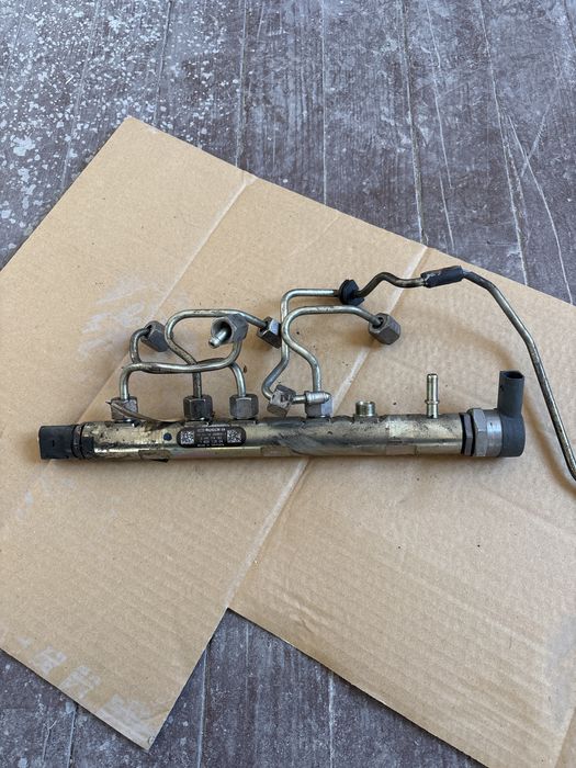 Рейл за бмв ф10/ф11 N47D20 BMW f10/f11 520d