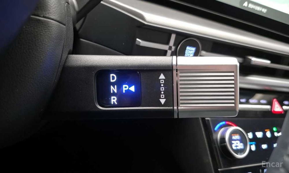 Hyundai Santa Fe 2025