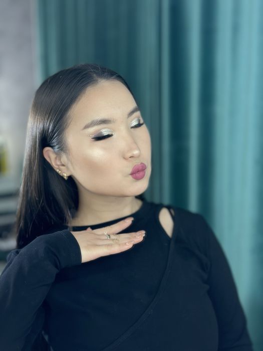 Наращивание ресниц 7000тг