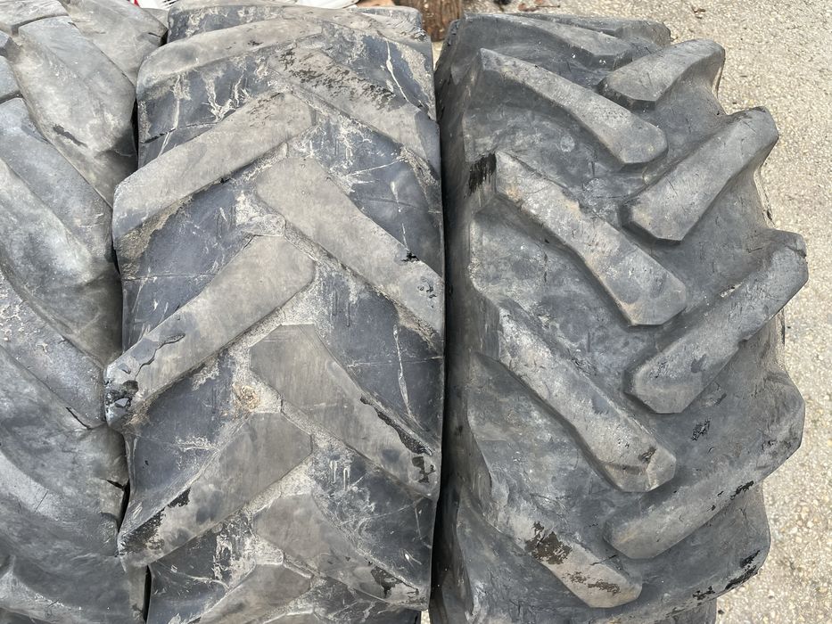 Гуми 11.5 / 80 - 15.3