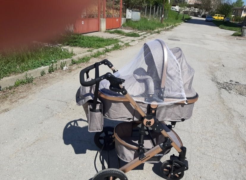 Бебешка Количка.