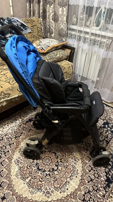 Коляска прогулочная