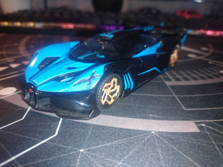 Macheta Bugatti Bolide scara 1:32