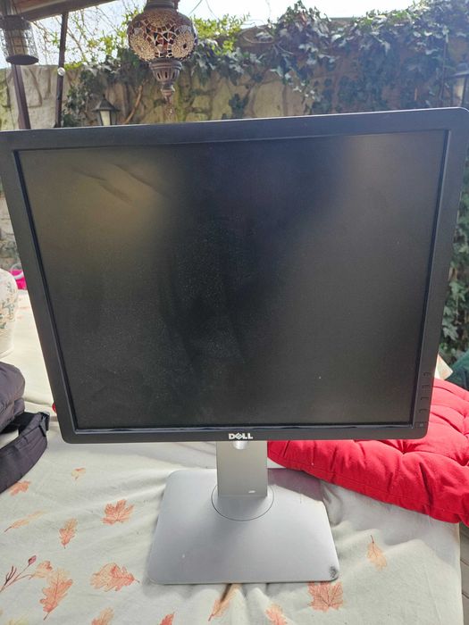 Monitor Dell 19” P1913S – DisplayPort + VGA – stare bună
