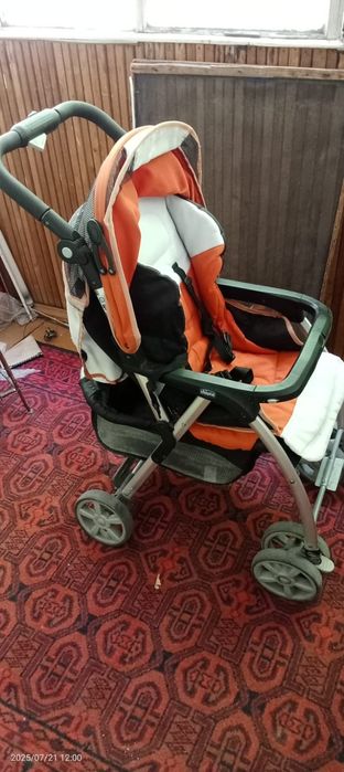 Детская коляска.