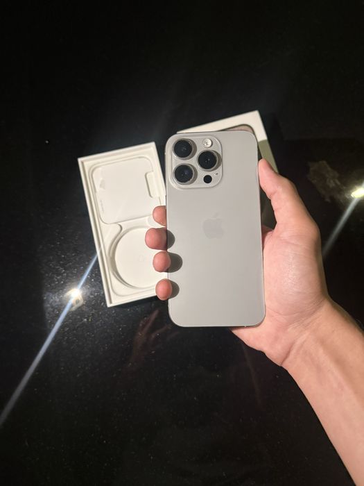 Iphone 15 pro titanium